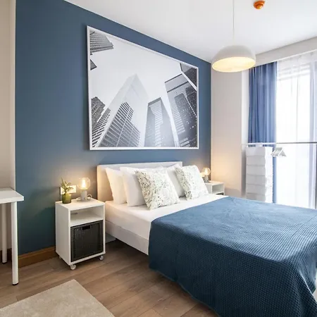 Central Flat With Balcony In Fikirtepe 아파트