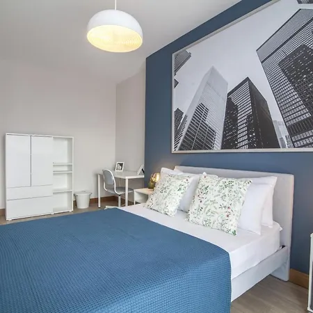 아파트 Central Flat With Balcony In Fikirtepe *